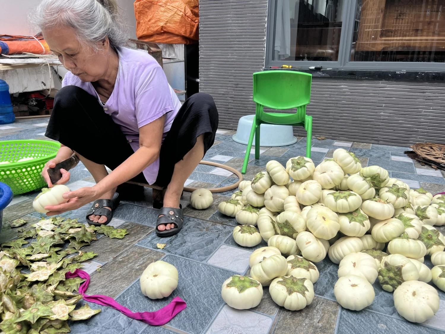 Những thách thức và cơ hội trong việc bảo tồn nghề làm cà dầm tương