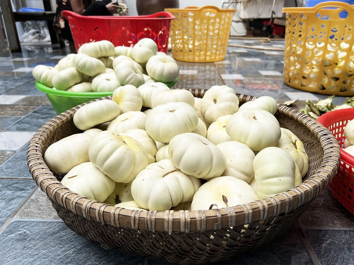 Làng Hòa Thôn và đặc sản cà dầm tương