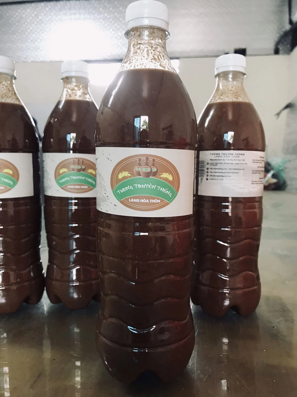 Tương truyền thống Hoà Thôn - Chai 1.5L